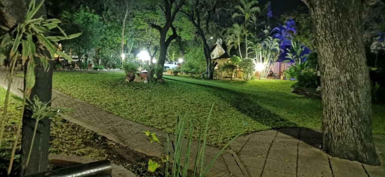 Sunbird Lodge Phalaborwa Exterior foto
